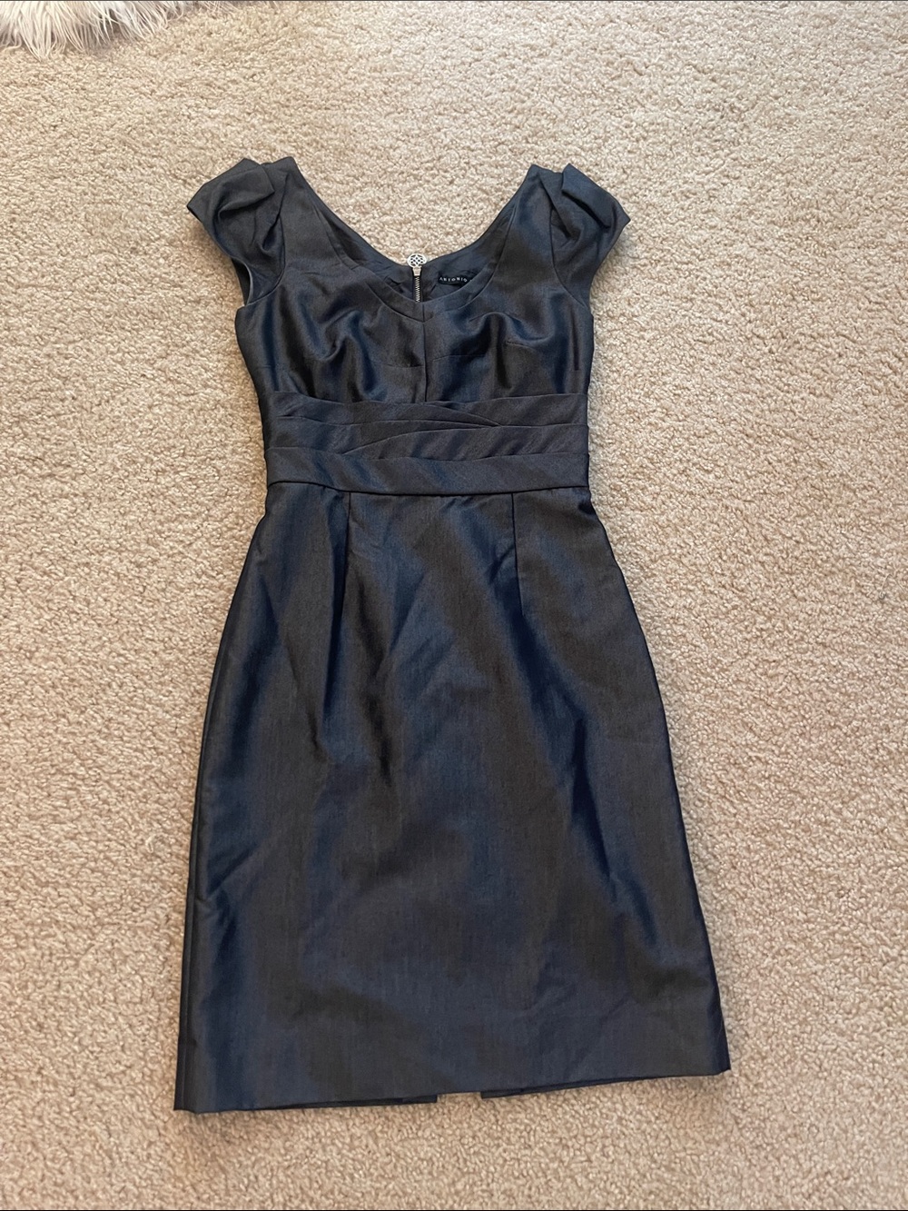 ANTONIO MELANI Black Cap-Sleeve Midi Sheath Dress